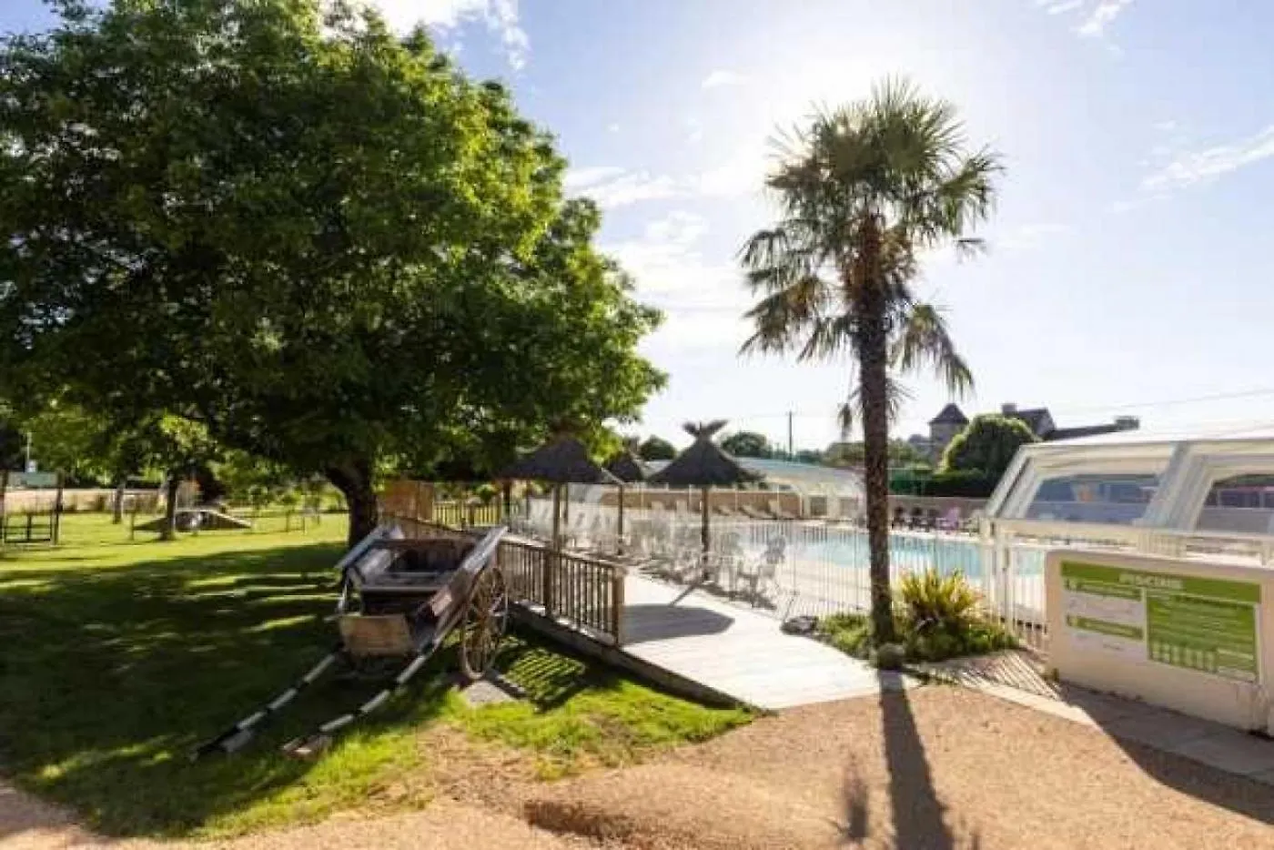 Camping 4 Etoiles - Piscine - Eed0Eh Thegra