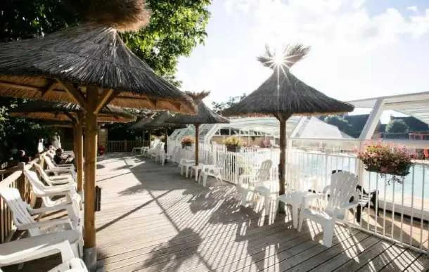 Camping 4 Etoiles - Piscine - Eed0Eh Thegra